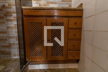 Apartamento para alugar com 72m², 2 quartos e 1 vaga Apartamento para alugar com 72m², 2 quartos e 1 vagaBanheiro