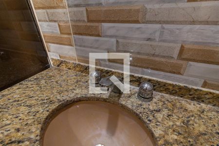 Apartamento para alugar com 72m², 2 quartos e 1 vaga Apartamento para alugar com 72m², 2 quartos e 1 vagaBanheiro