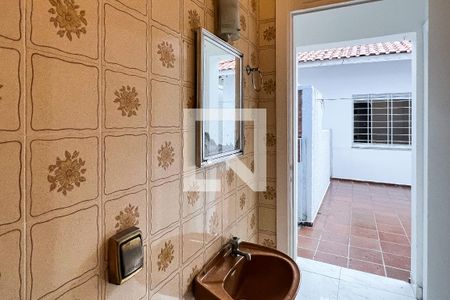 Casa à venda com 300m², 3 quartos e 4 vagasBanheiro de Serviço