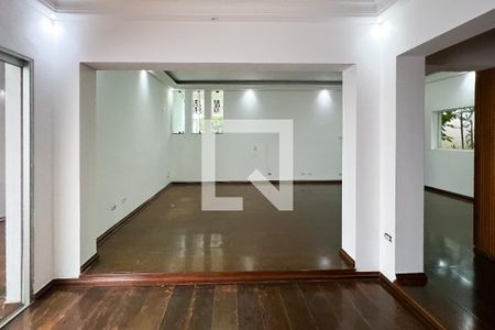 Sala de casa à venda com 3 quartos, 300m² em Indianópolis, São Paulo