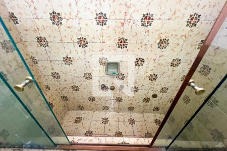Casa à venda com 300m², 3 quartos e 4 vagasBanheiro da Suíte