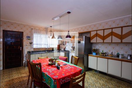 Casa à venda com 250m², 3 quartos e 2 vagasCozinha