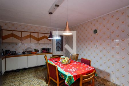 Casa à venda com 250m², 3 quartos e 2 vagasCozinha