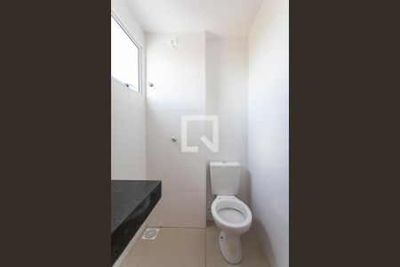 Apartamento para alugar com 58m², 2 quartos e 1 vaga Apartamento para alugar com 58m², 2 quartos e 1 vagaBanheiro da Suite