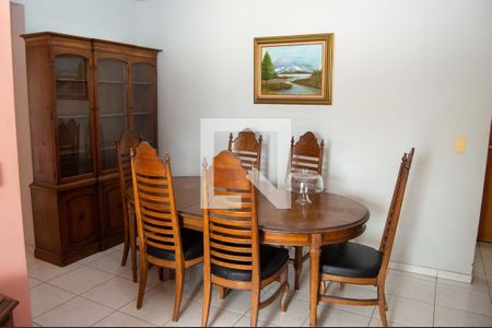 Apartamento para alugar com 3 quartos, 99m² em Jardim Goiás, Goiânia