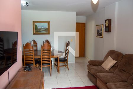 Apartamento para alugar com 3 quartos, 99m² em Jardim Goiás, Goiânia