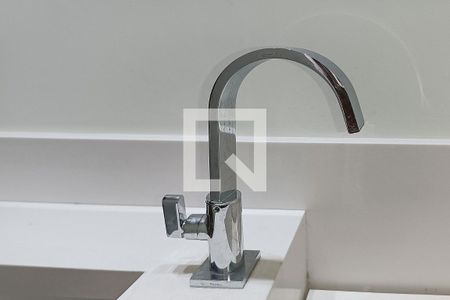 Apartamento à venda com 55m², 2 quartos e 1 vaga Apartamento à venda com 55m², 2 quartos e 1 vagaBanheiro 2