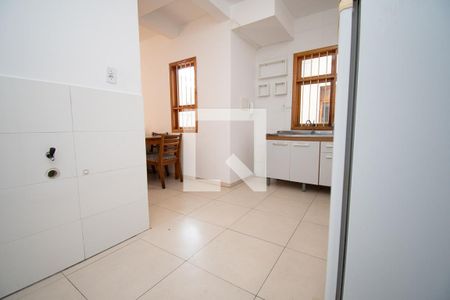 cozinha-lavanderia de casa de condomínio para alugar com 2 quartos, 57m² em Boa Saúde, Novo Hamburgo