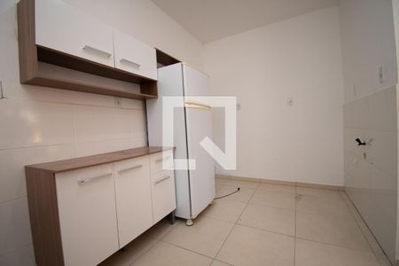 cozinha-lavanderia de casa de condomínio para alugar com 2 quartos, 57m² em Boa Saúde, Novo Hamburgo