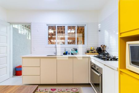 Casa à venda com 107m², 3 quartos e 2 vagasCozinha