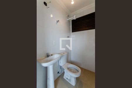 Apartamento para alugar com 163m², 3 quartos e 2 vagasBanheiro de serviço