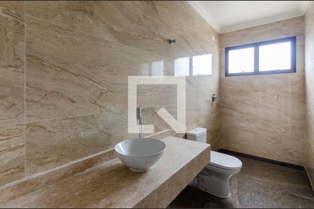 Apartamento para alugar com 163m², 3 quartos e 2 vagasBanheiro