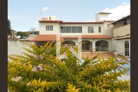 Casa à venda com 5 quartos, 379m² em Brasiléia, Betim