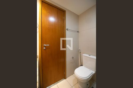 Apartamento para alugar com 190m², 3 quartos e 2 vagas Apartamento para alugar com 190m², 3 quartos e 2 vagasBanheiro