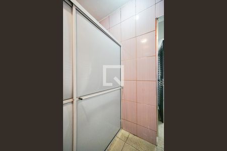 Casa à venda com 175m², 7 quartos e 2 vagasBanheiro social 03 térreo