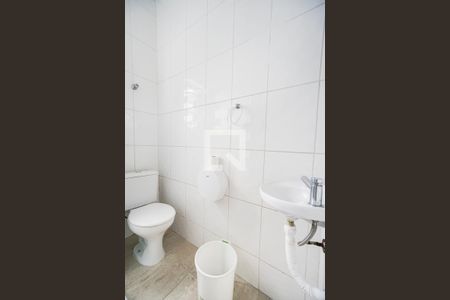 Casa à venda com 175m², 7 quartos e 2 vagasBanheiro social 01