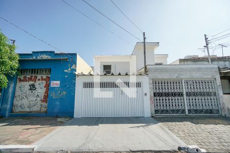Casa à venda com 175m², 7 quartos e 2 vagasFachada