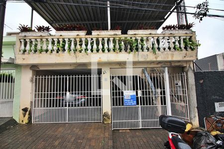Fachada de casa à venda com 4 quartos, 242m² em Jordanópolis, São Bernardo do Campo