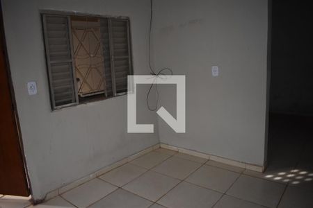 Sala de casa para alugar com 1 quarto, 50m² em Qr 125, Brasília