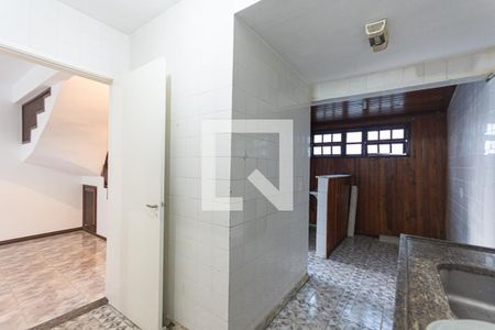 Casa de condomínio à venda com 83m², 2 quartos e 1 vaga Casa de condomínio à venda com 83m², 2 quartos e 1 vagaCozinha