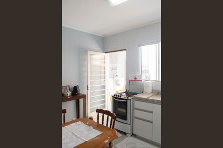 Casa à venda com 110m², 2 quartos e 2 vagas Casa à venda com 110m², 2 quartos e 2 vagasCozinha