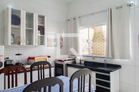 Casa à venda com 110m², 2 quartos e 2 vagas Casa à venda com 110m², 2 quartos e 2 vagasEdicula