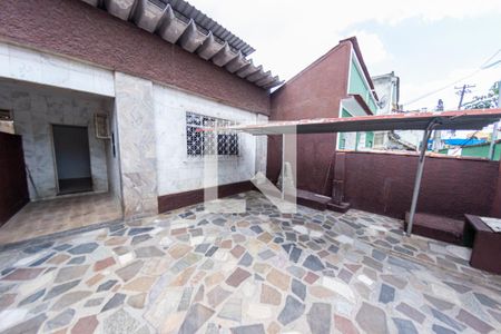 Área externa de casa para alugar com 2 quartos, 100m² em Irajá, Rio de Janeiro