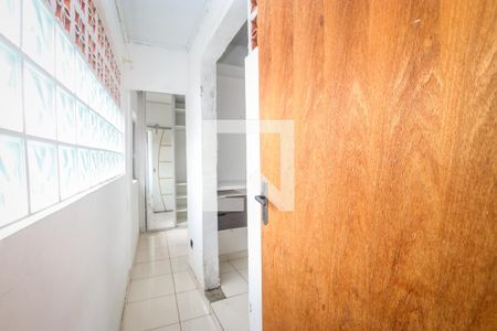 Corredor de casa para alugar com 1 quarto, 37m² em Vila Morse, São Paulo