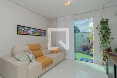 Sala de apartamento à venda com 3 quartos, 100m² em Planalto, Belo Horizonte