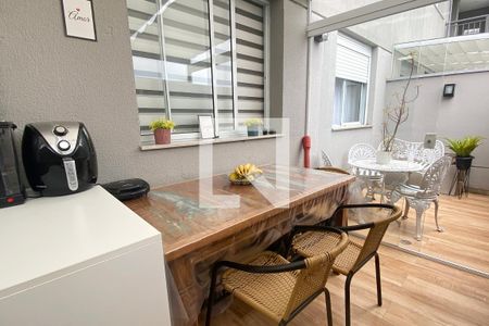 Apartamento à venda com 57m², 2 quartos e 1 vagaSala de Jantar
