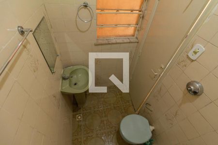 Banheiro de casa para alugar com 2 quartos, 110m² em Encantado, Rio de Janeiro