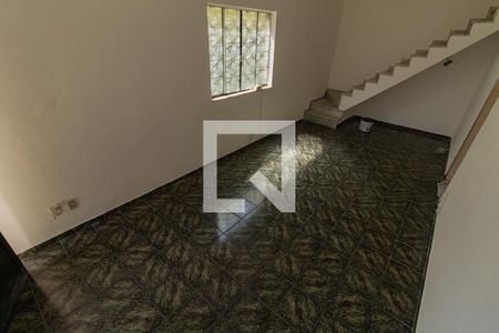 Sala de casa para alugar com 2 quartos, 110m² em Encantado, Rio de Janeiro