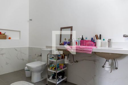 Casa à venda com 257m², 4 quartos e 2 vagasBanheiro