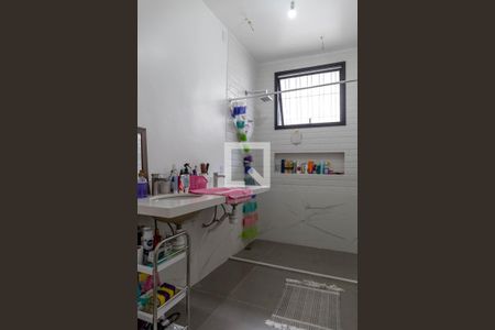 Casa à venda com 257m², 4 quartos e 2 vagasBanheiro