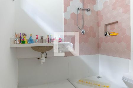 Casa à venda com 257m², 4 quartos e 2 vagasBanheiro