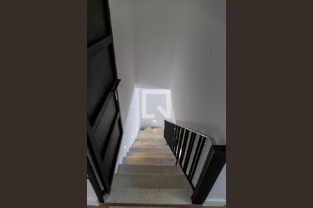 Escadas de casa à venda com 4 quartos, 257m² em Vila Gumercindo, São Paulo