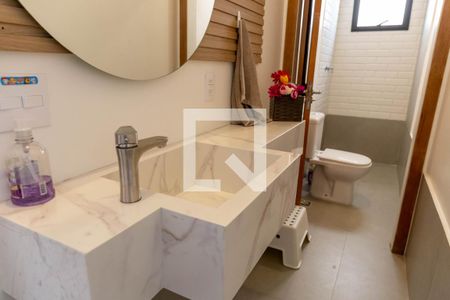 Casa à venda com 257m², 4 quartos e 2 vagasBanheiro terreo