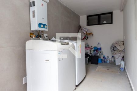 Casa à venda com 257m², 4 quartos e 2 vagasLavanderia