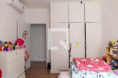 Casa à venda com 257m², 4 quartos e 2 vagasSuite 2