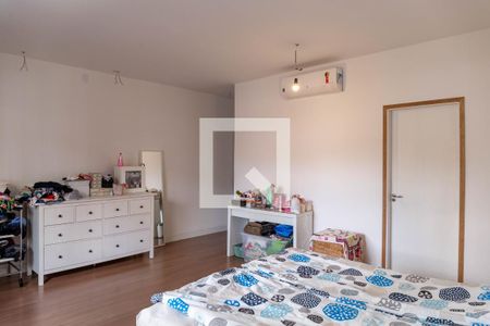 Suite 1 de casa à venda com 4 quartos, 257m² em Vila Gumercindo, São Paulo