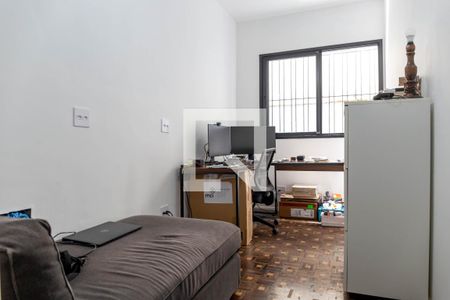 Casa à venda com 257m², 4 quartos e 2 vagasEscritorio