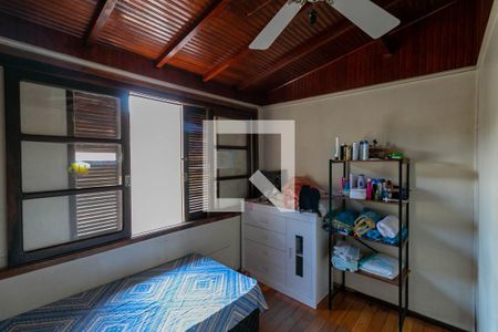 Quarto 1 de casa à venda com 5 quartos, 300m² em Álvaro Camargos, Belo Horizonte