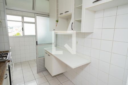 Apartamento para alugar com 63m², 2 quartos e 2 vagasCozinha 