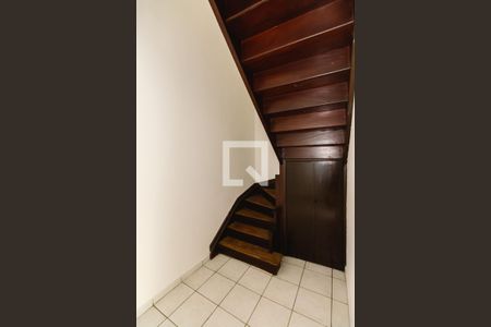 Corredor de casa à venda com 2 quartos, 75m² em Vila Romana, São Paulo