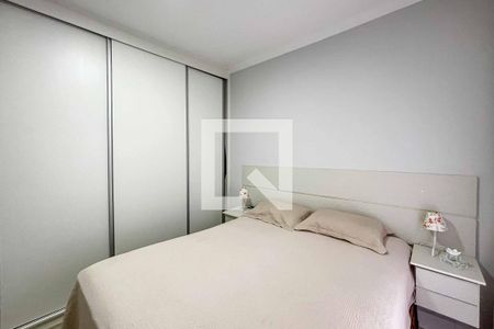 Quarto de casa à venda com 3 quartos, 130m² em São Domingos, São Paulo