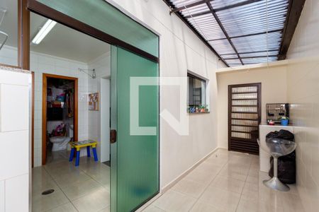 Casa à venda com 130m², 4 quartos e 4 vagasQuintal