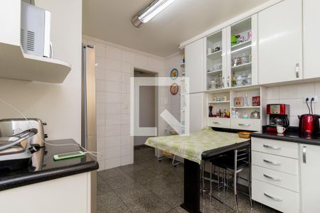 Casa à venda com 130m², 4 quartos e 4 vagasCozinha