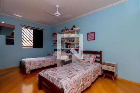 Casa à venda com 130m², 4 quartos e 4 vagasSuíte 3