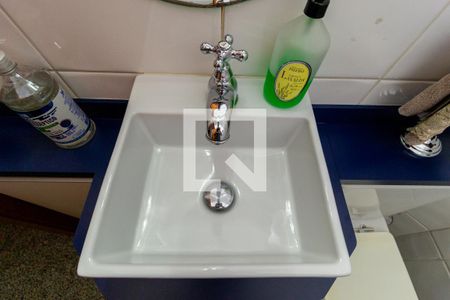 Casa à venda com 130m², 4 quartos e 4 vagasDetalhe - Lavabo