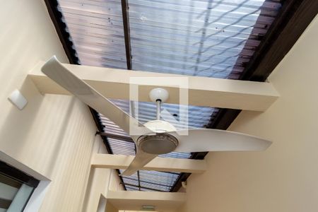 Casa à venda com 130m², 4 quartos e 4 vagasDetalhe - Quintal